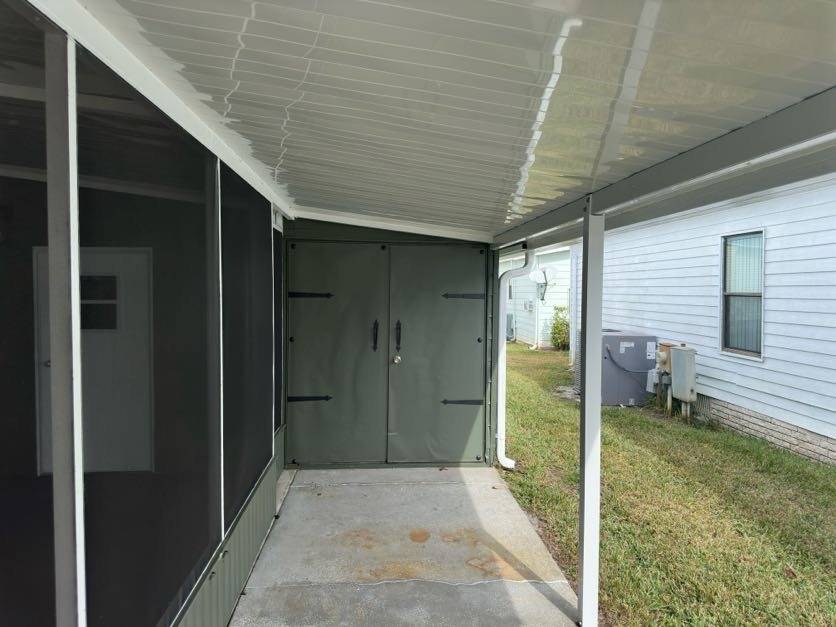 165 Greenview Drive a Winter Haven, FL Mobile or Manufactured Home for Sale